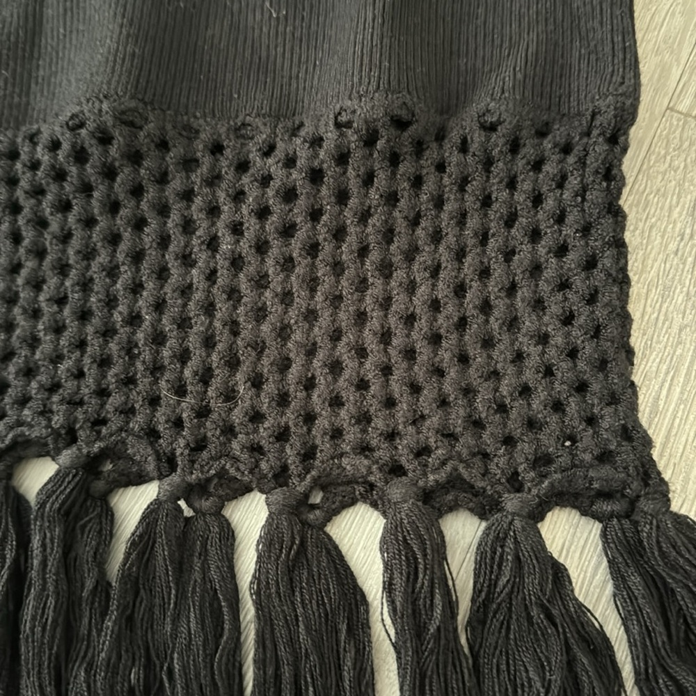 Lulu’s Women’s Crochet Beach Festival Black Ribbed Knit Fringe Midi Dress Medium - Picture 9 of 15